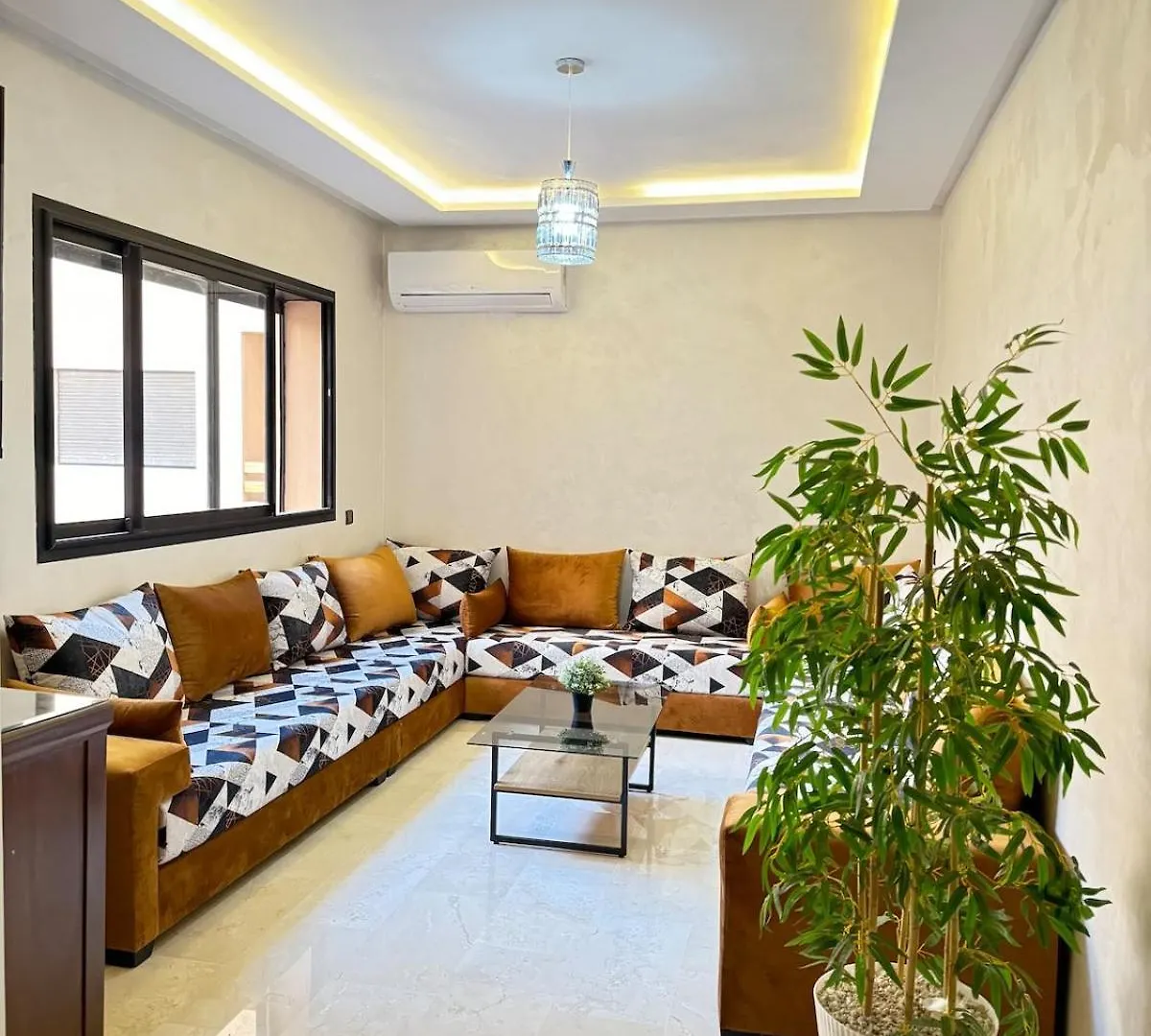 Luxury Apartment In Gueliz Hivernage Proche Train Station Ctm Aeroport Marakeş